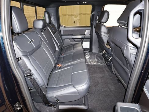 New 2025 Ford F150 Platinum w/ Equipment Group 702A High image 15