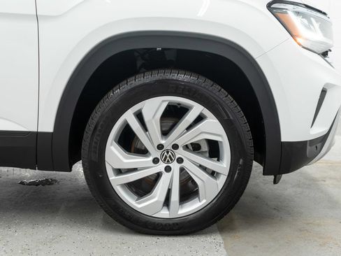 Used 2023 Volkswagen Atlas SE w/ Panoramic Sunroof Package AWD/4WD image 37