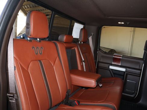 Used 2018 Ford F450 King Ranch w/ King Ranch Ultimate Package image 44