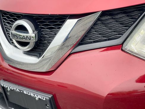 Used 2016 Nissan Rogue SV AWD/4WD image 19