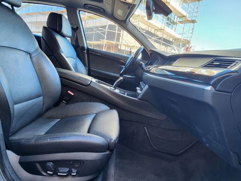 Used 2011 BMW 550i image 23