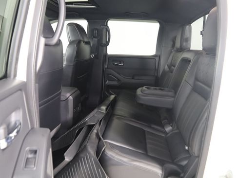 Used 2022 Nissan Frontier PRO-4X w/ Pro-4X Premium Package AWD/4WD image 48