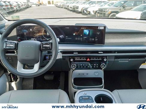 New 2026 Hyundai Ioniq 9 Limited AWD/4WD image 14