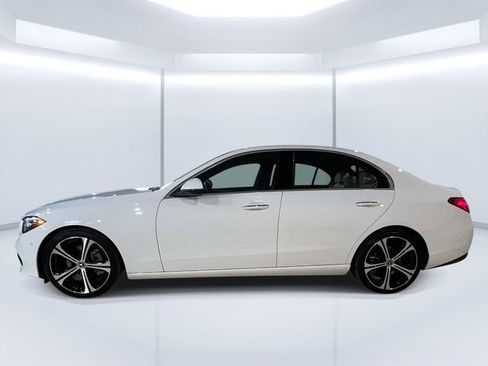 Used 2025 Mercedes-Benz C 300 Sedan image 4