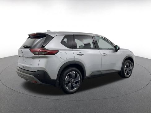 Used 2025 Nissan Rogue SV AWD/4WD image 7
