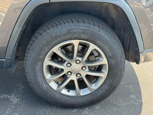 Used 2015 Jeep Grand Cherokee Limited AWD/4WD image 7