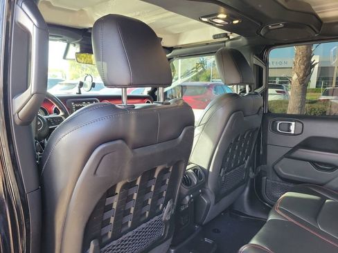 Used 2021 Jeep Wrangler Unlimited Rubicon AWD/4WD image 12