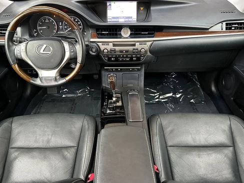 Used 2013 Lexus ES 350 image 3