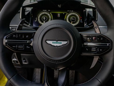 New 2025 Aston Martin V8 Vantage Coupe image 22