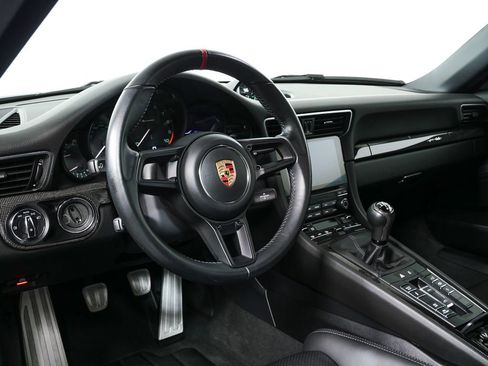 Certified 2019 Porsche 911 Speedster RWD image 4