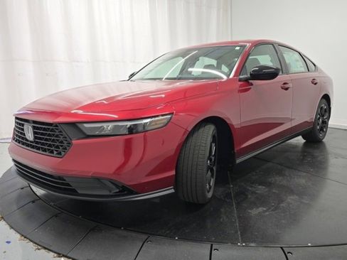 Certified 2025 Honda Accord SE image 16