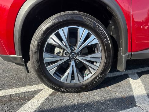 Used 2021 Nissan Rogue SV image 29