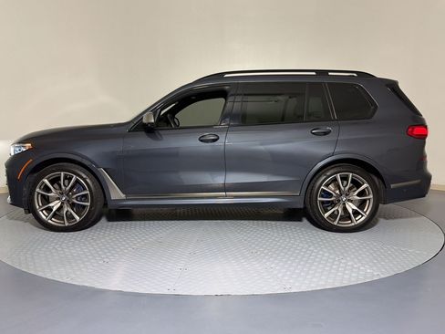 Used 2022 BMW X7 M50i AWD/4WD image 2