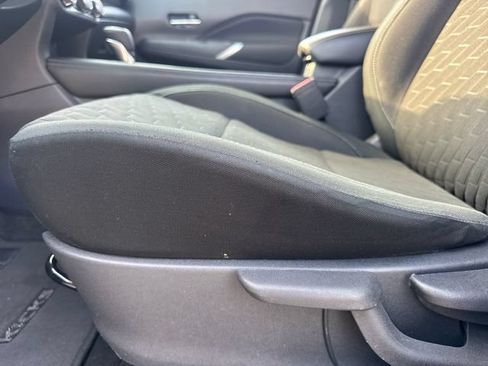 Used 2024 Nissan Kicks SV FWD image 12