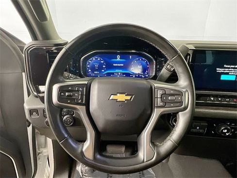Used 2024 Chevrolet Silverado 2500 LTZ image 11