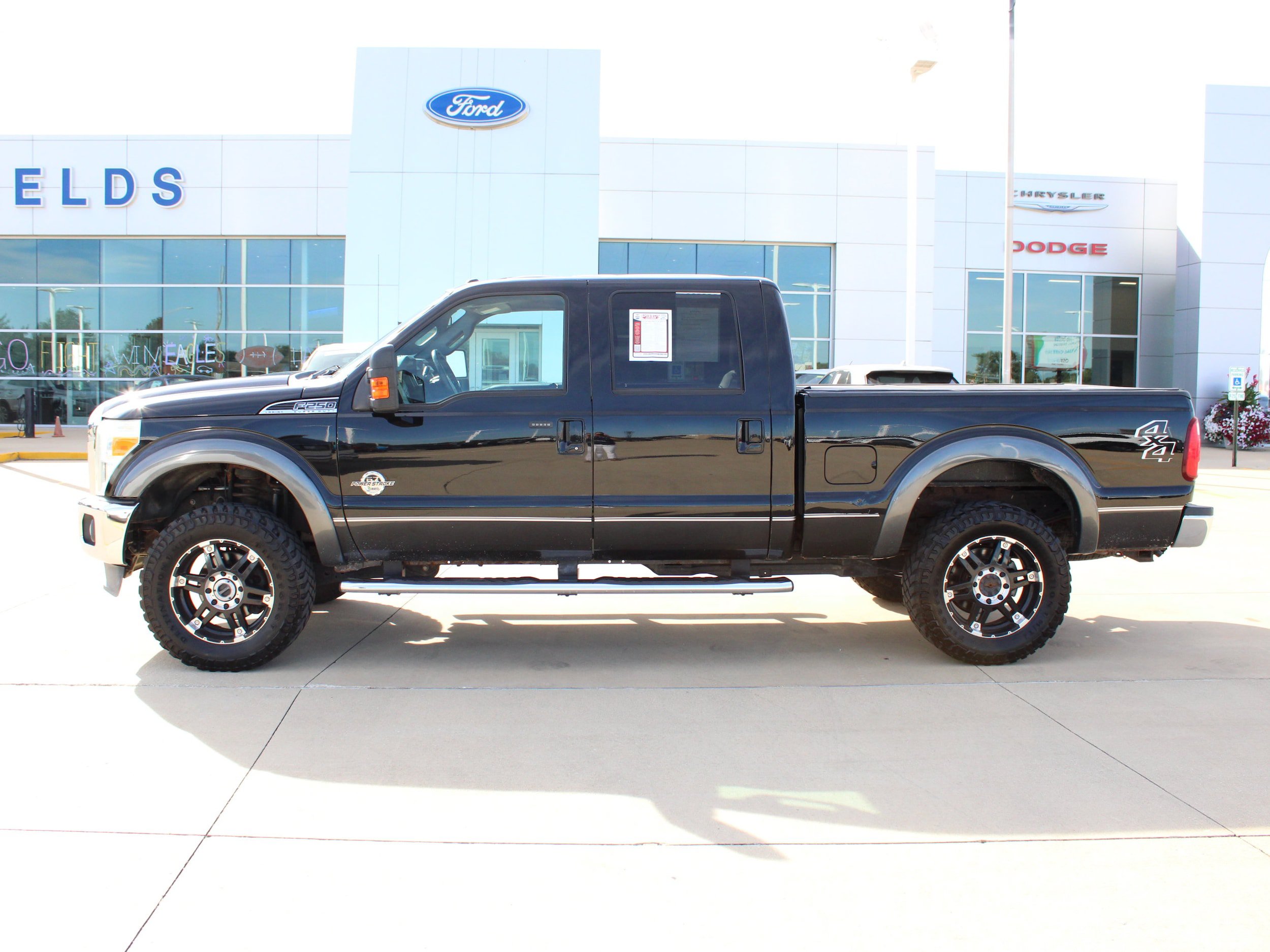 Used 2016 Ford F250 Lariat w/ Lariat Interior Package AWD/4WD image 2