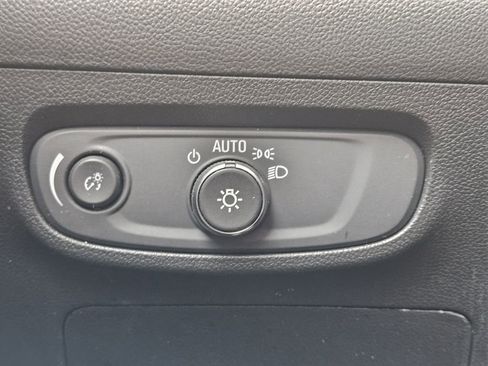 Used 2025 Buick Encore GX Sport Touring w/ Comfort Package AWD/4WD image 25