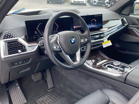 Used 2026 BMW X5 xDrive40i w/ Climate Comfort Package AWD/4WD image 2