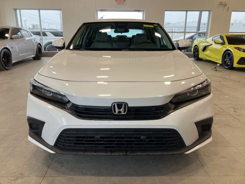 Used 2023 Honda Civic LX image 2