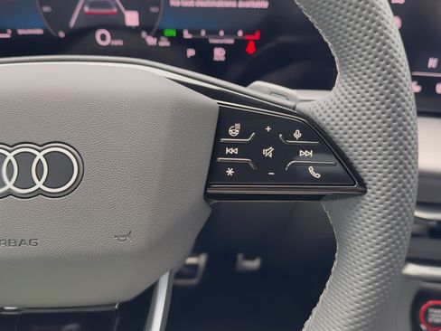 New 2025 Audi SQ5 Premium Plus AWD/4WD image 22
