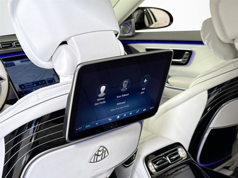 Used 2025 Mercedes-Benz Maybach S 680 4MATIC image 27