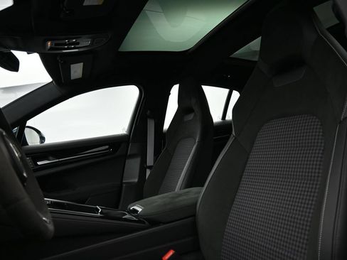 Certified 2026 Porsche Panamera RWD image 5