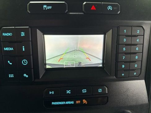 Used 2018 Ford F150 XLT image 2