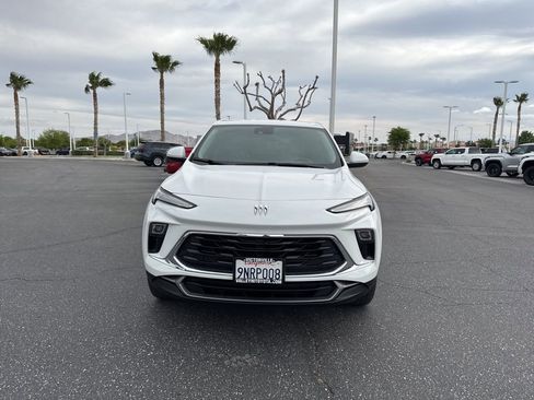 Used 2024 Buick Encore GX Preferred image 3