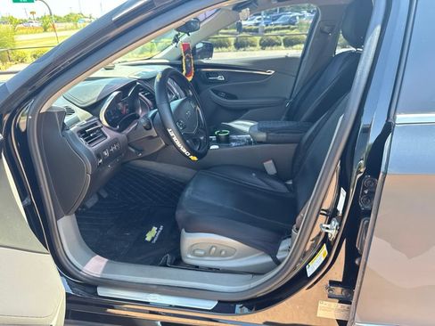 Used 2017 Chevrolet Impala Premier FWD image 11