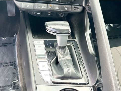 Used 2023 Hyundai Elantra SEL w/ Convenience Package image 16