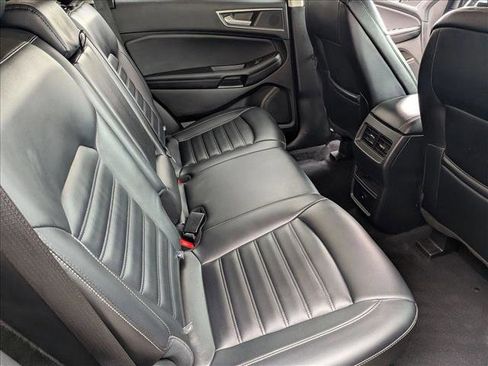 Used 2023 Ford Edge SEL image 18