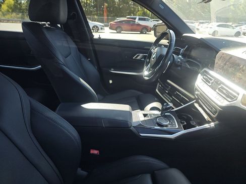 Used 2019 BMW 330i Sedan RWD image 10
