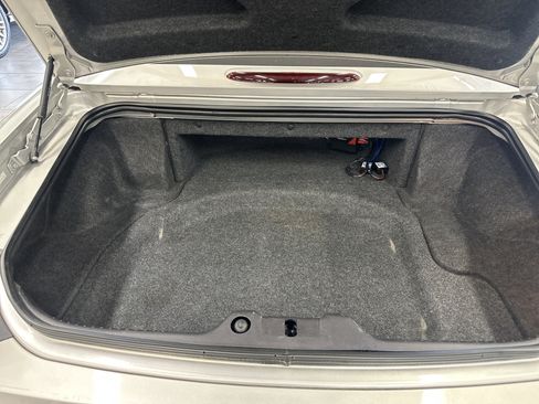 Used 2004 Ford Thunderbird Deluxe image 4