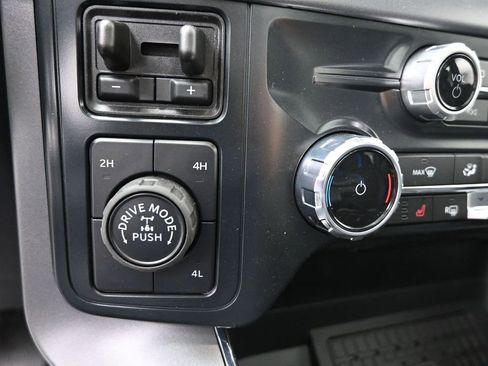 New 2025 Ford F150 XLT w/ Equipment Group 303A High image 27