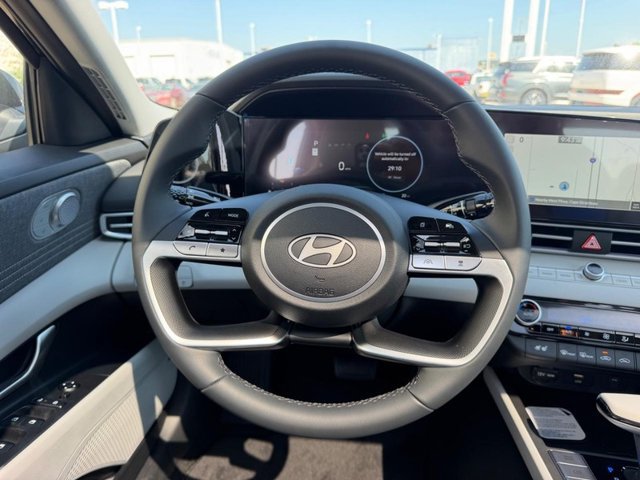 New 2026 Hyundai Elantra Limited FWD image 10