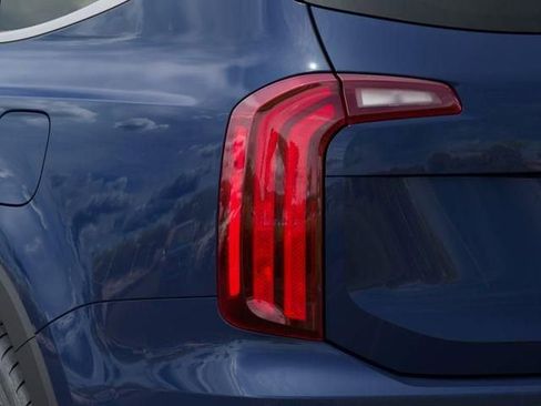 New 2025 Kia Telluride S FWD image 16
