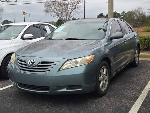 Used 2009 Toyota Camry LE image 3