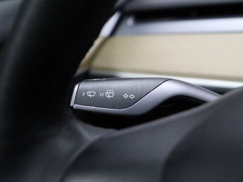 Used 2023 Tesla Model 3 Standard Range image 41