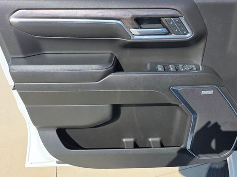 Used 2024 Chevrolet Silverado 1500 LTZ image 23