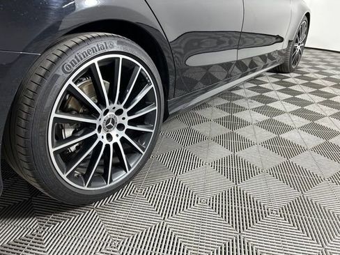 Used 2019 Mercedes-Benz C 300 Sedan image 6