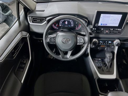 Certified 2025 Toyota RAV4 LE image 20
