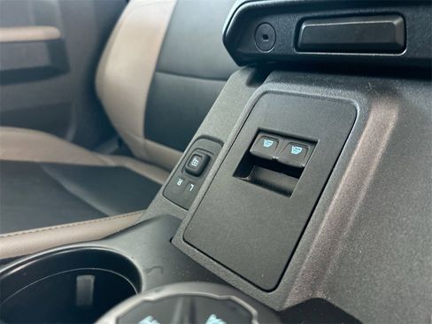 Used 2022 Ford Bronco Wildtrak image 12