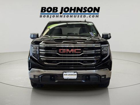 Used 2026 GMC Sierra 1500 SLT AWD/4WD image 4