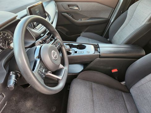 Used 2023 Nissan Rogue SV FWD image 12