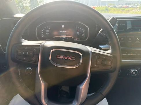 Used 2024 GMC Sierra 1500 Elevation AWD/4WD image 12