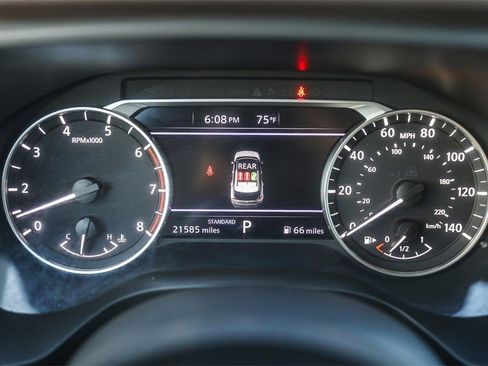 Used 2023 Nissan Rogue SV image 22