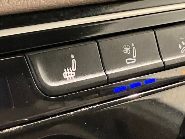 Used 2018 Volkswagen Atlas SEL Premium AWD/4WD image 33