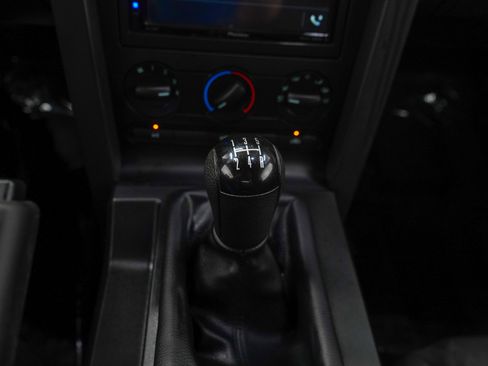 Used 2007 Ford Mustang Coupe RWD image 22