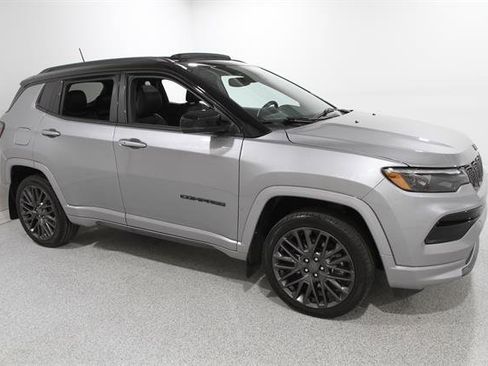 Used 2024 Jeep Compass Limited w/ High Altitude Package image 1