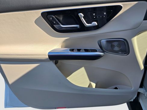 New 2026 Mercedes-Benz GLC 300 4MATIC image 33